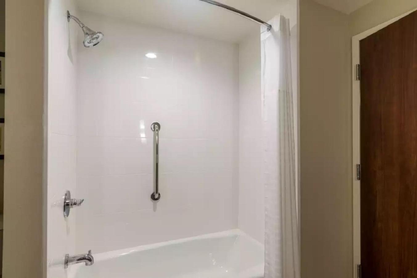 Comfort Suites Meridian And I-40 Oklahoma City Bagian luar foto