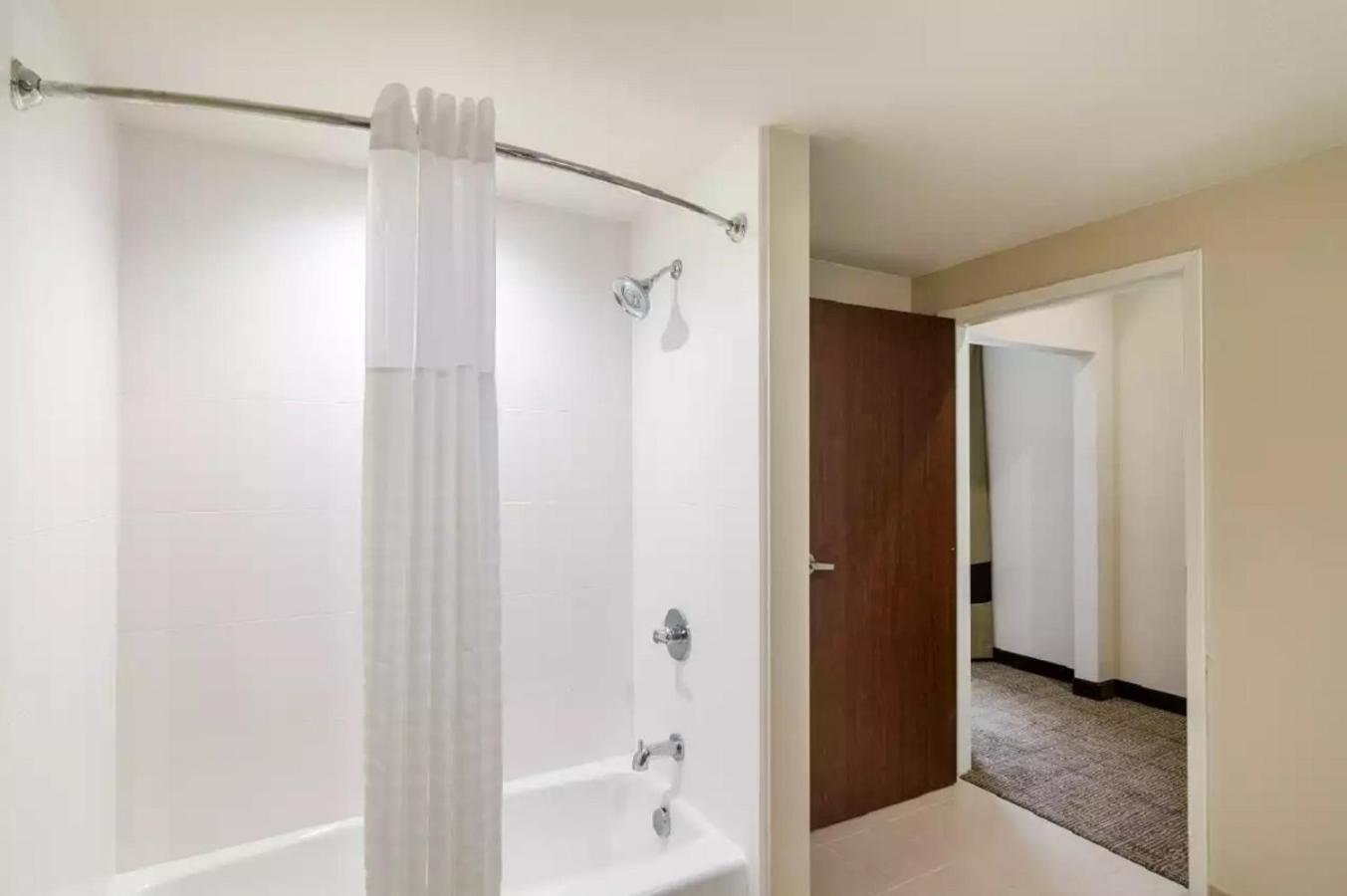 Comfort Suites Meridian And I-40 Oklahoma City Bagian luar foto