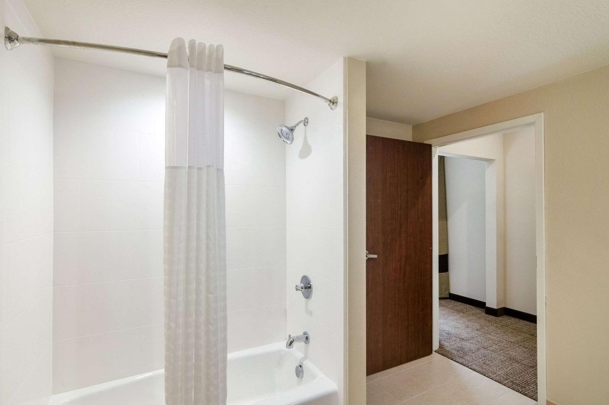 Comfort Suites Meridian And I-40 Oklahoma City Bagian luar foto