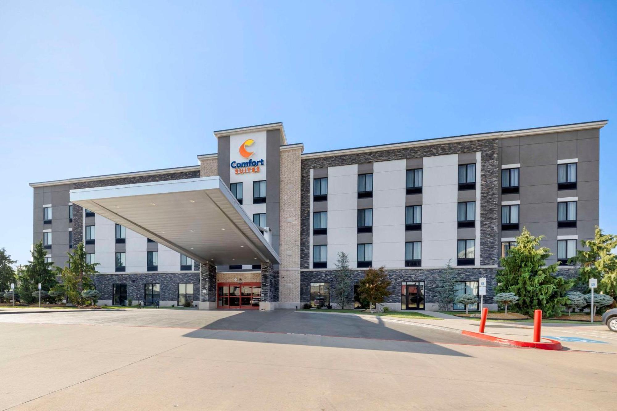 Comfort Suites Meridian And I-40 Oklahoma City Bagian luar foto