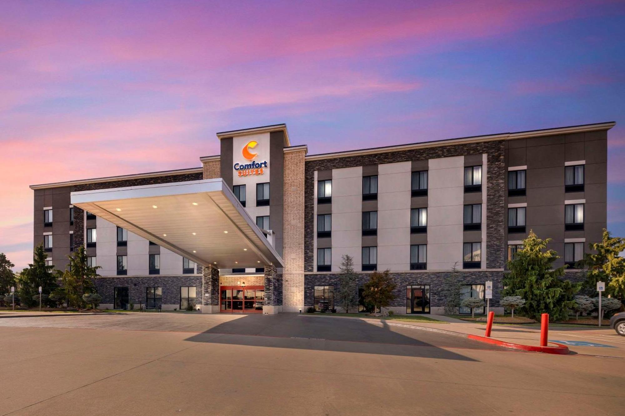 Comfort Suites Meridian And I-40 Oklahoma City Bagian luar foto