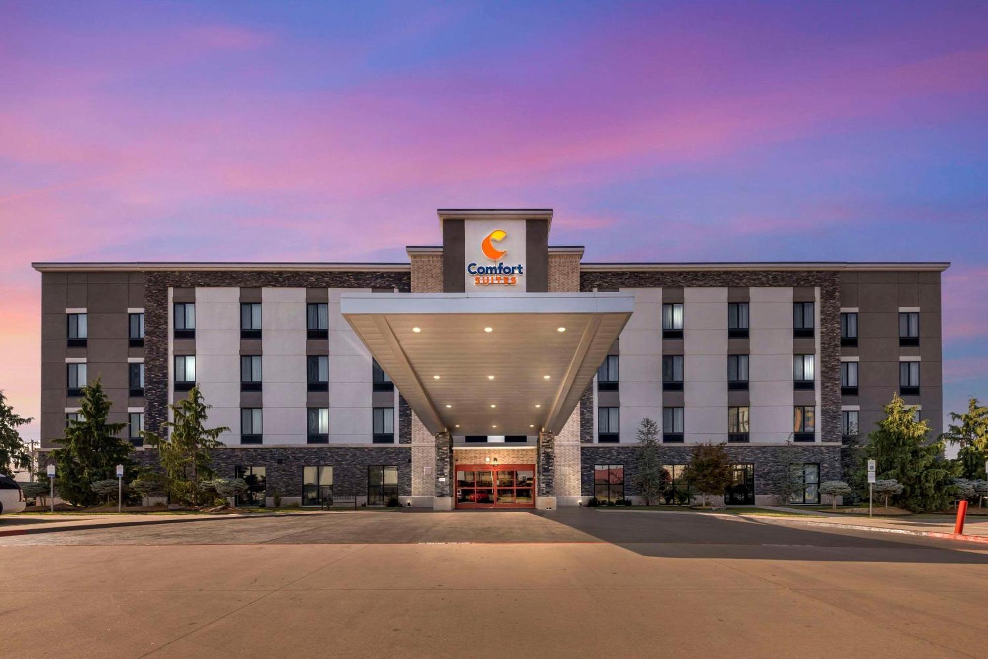 Comfort Suites Meridian And I-40 Oklahoma City Bagian luar foto