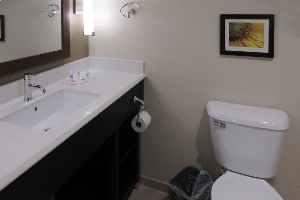 Comfort Suites Meridian And I-40 Oklahoma City Bagian luar foto