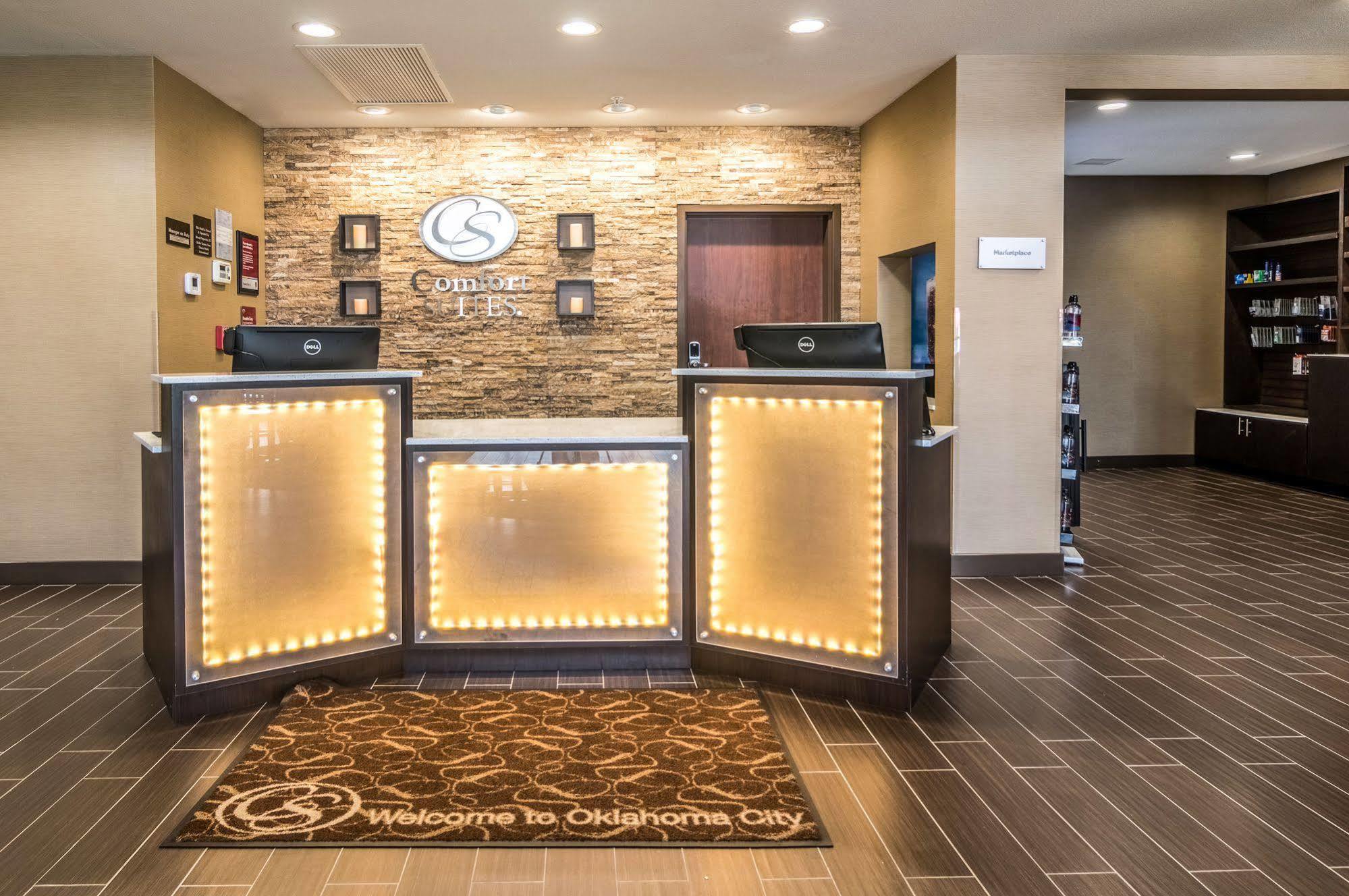 Comfort Suites Meridian And I-40 Oklahoma City Bagian luar foto